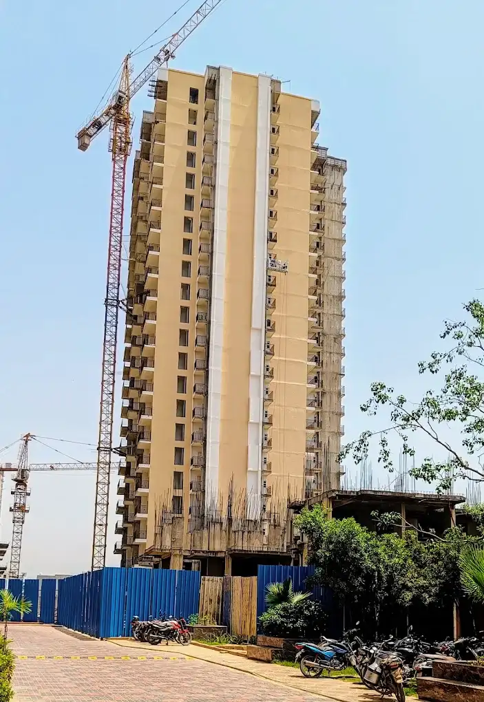 Amaatra Crystal - Offering 2 BHK, 3 BHK and 4 BHK Apartments in Ghaziabad