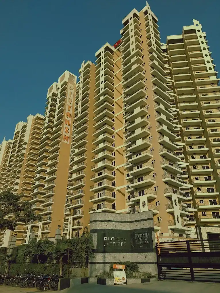 Divyansh Onyx - Offering 2 BHK and 3 BHK Apartments in Ghaziabad