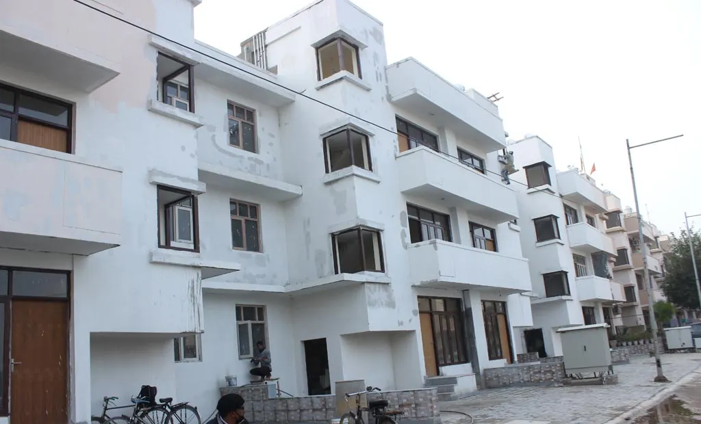 Wave Floors - Offering 2 BHK and 3 BHK Apartments in Ghaziabad